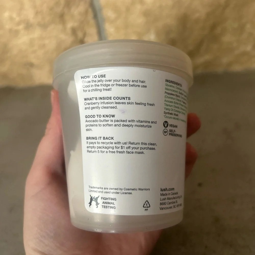 NEW Lush Polar Bear Dreaming Shower Jelly 6.1 oz Butterball Scented